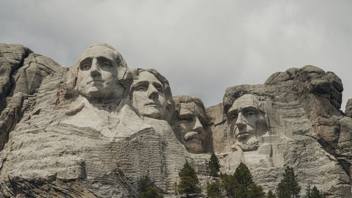 Happy #PresidentsDay from Hampton Inn &amp; Suites Palm Coast! We hope you're making the most of the long weekend and enjoying our top-of-the-line amenities. 🏨 Plan your next relaxing #Floridian getaway today: bit.ly/339yO8N