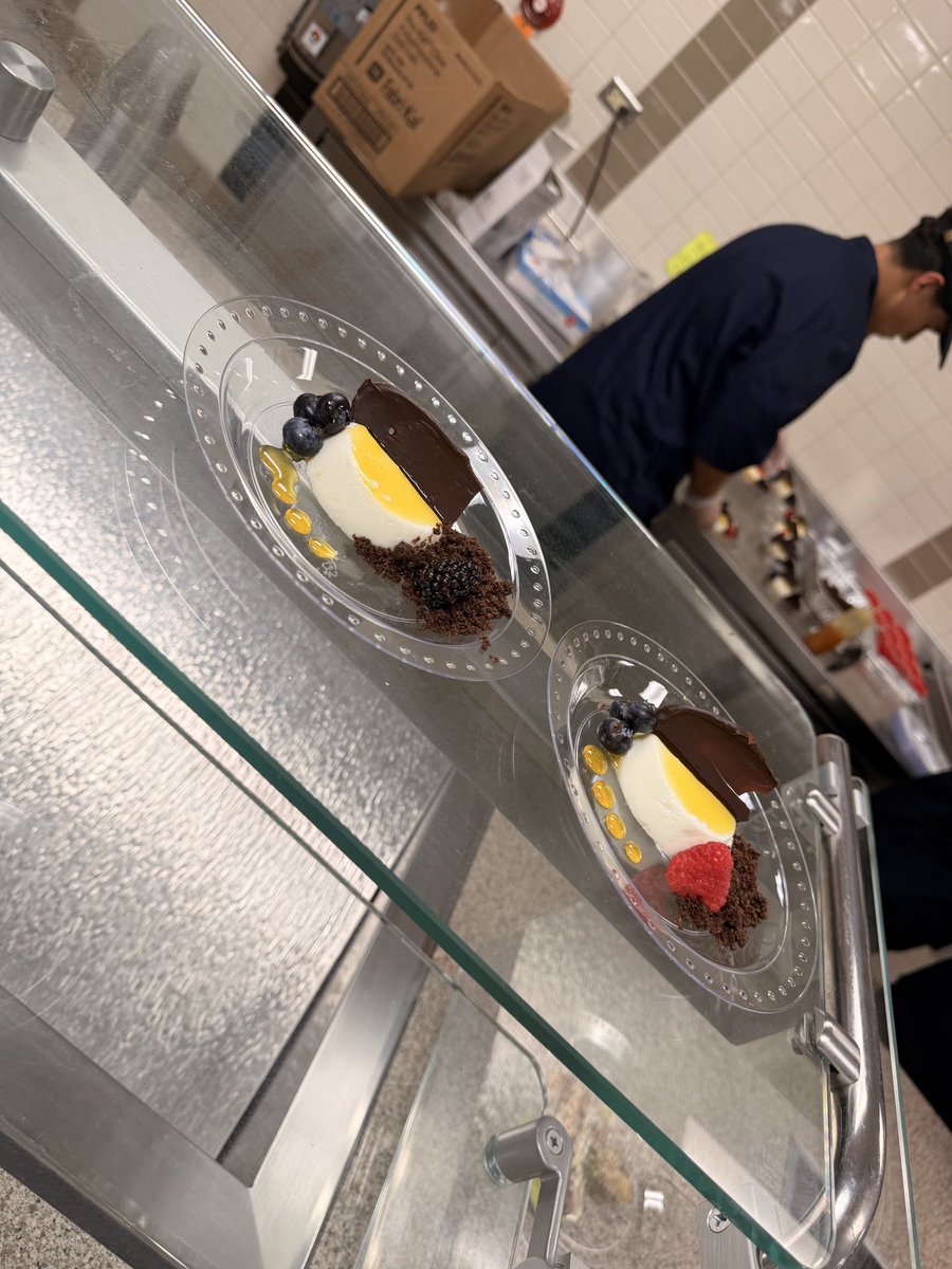 Kalwenda Lott tweet media