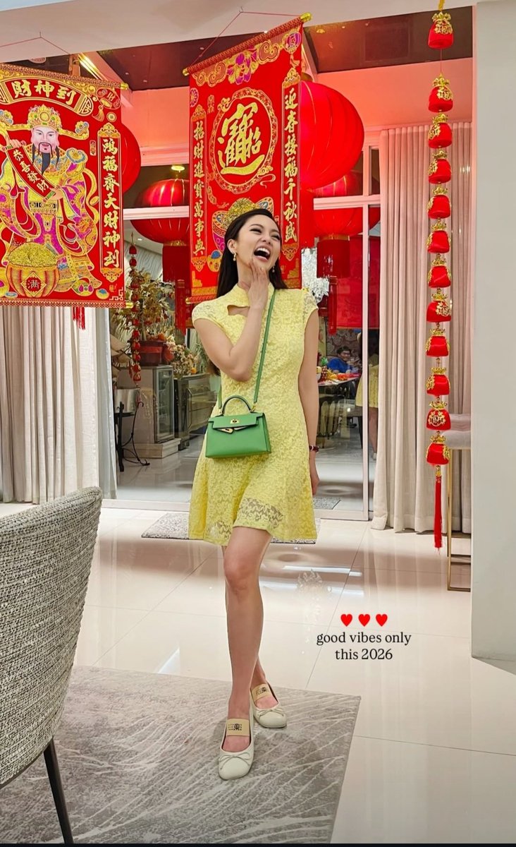DavidU51032760's tweet photo. Happy Chinese New Year Kimmy🐲 https://t.co/8bEQD3REZJ