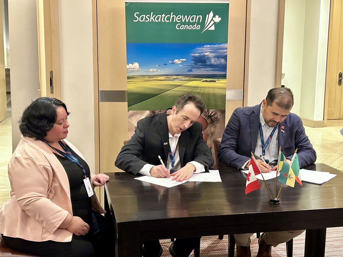 Great to have <a href="/LandslideEnt/">Landslide Ent.</a> in Mexico, where they signed an MOU to advance collaboration in creative industries. 
Since 2022, the Saskatchewan International Office in Mexico has built strong networks across Latin America to support SK companies.
