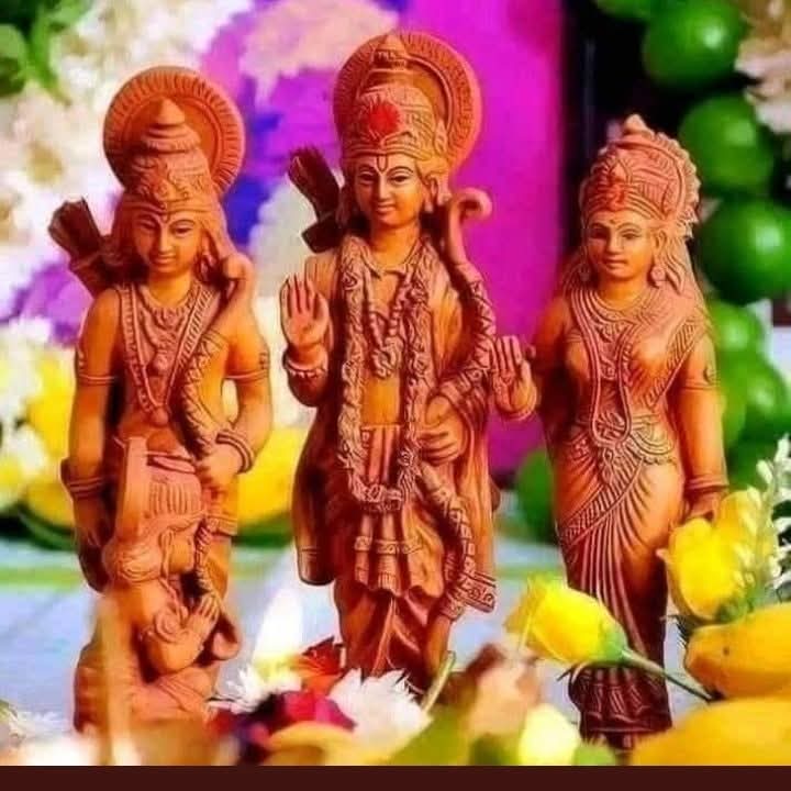 श्री रामचन्द्र कृपालु भजु मन हरण भवभयदारुणम
नवकंज लोचन,कंज–मुख,कर–कंज पद कंजारुनम
कन्दर्प अगणित अमित छवि,नव नील–नीरज सुन्दरम
पट पीत मानहु तडित रूचि शुची नौमी जनक सुतावरम
भजु दीन बन्धु दिनेश दानव–दैत्य वंश निक्न्दनं 
रघुनन्द आनन्दकन्द कोशल चंद दशरथ–नंदनम

🚩सियावररामचन्द्रकीजय🚩