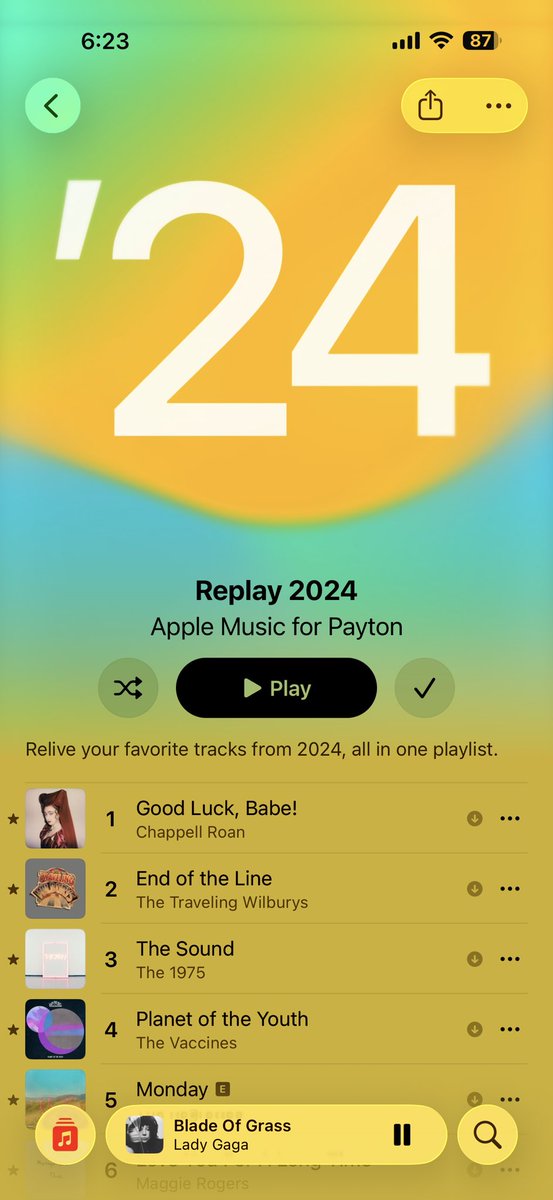 paytondev's tweet photo. one thing i dislike about the new Apple Music design - i wish ALL playlists had this zoomed in look. right now, playlists with custom images have a really small preview that looks out of place https://t.co/dppowlYy9K