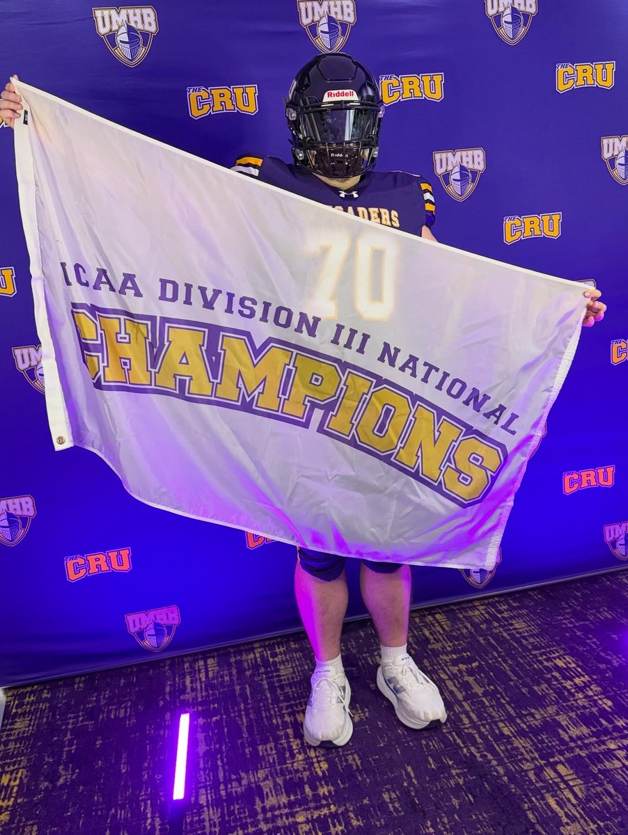 CadeWBryant's tweet photo. Blessed to receive an offer today from @CruFootball. I loved the campus and finally got to meet @CoachOubre and @KeithStiffle 

Top- notch facilities and the business department really impressed me. 

#AGTG https://t.co/uwgsvHf4dn
