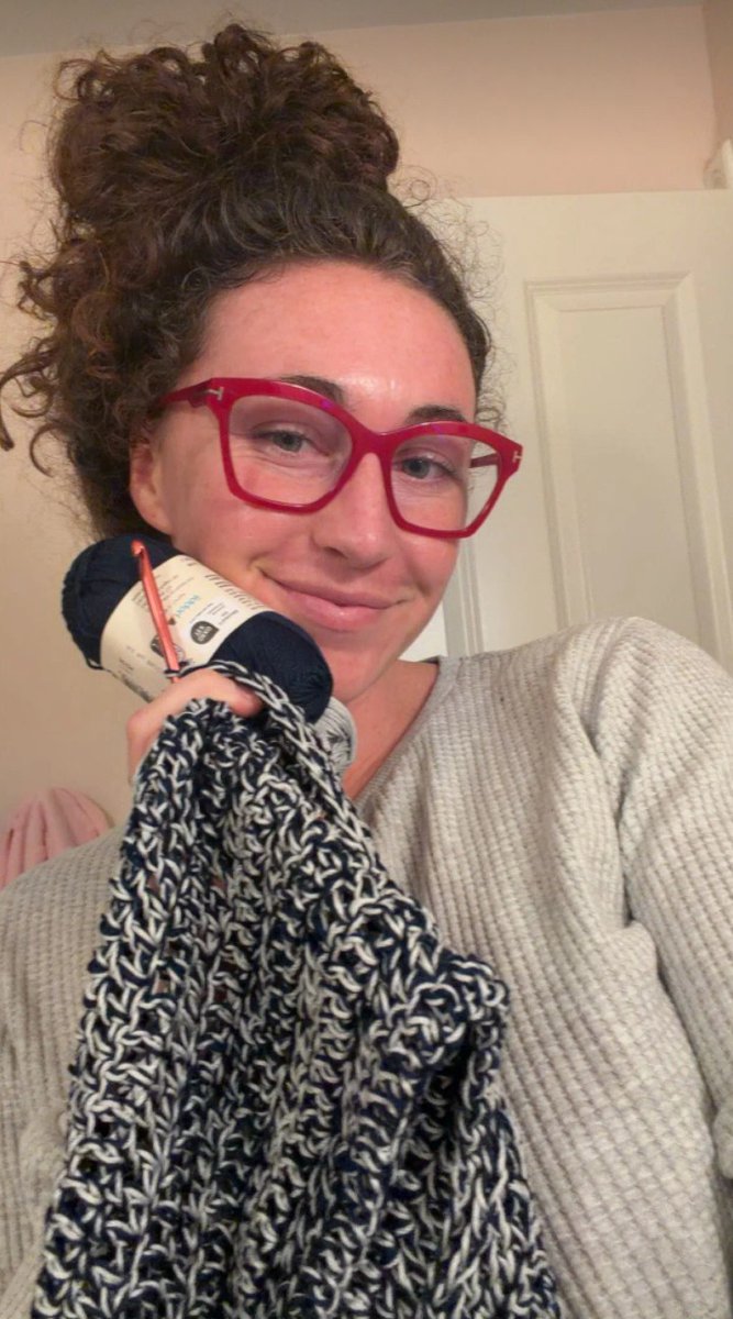 Clinevxlish's tweet photo. Started a new project, Lol it's gonna be a sweater ❤️ https://t.co/ojaMLddqGx