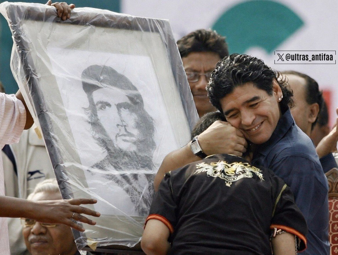 Antifa_Ultras tweet media