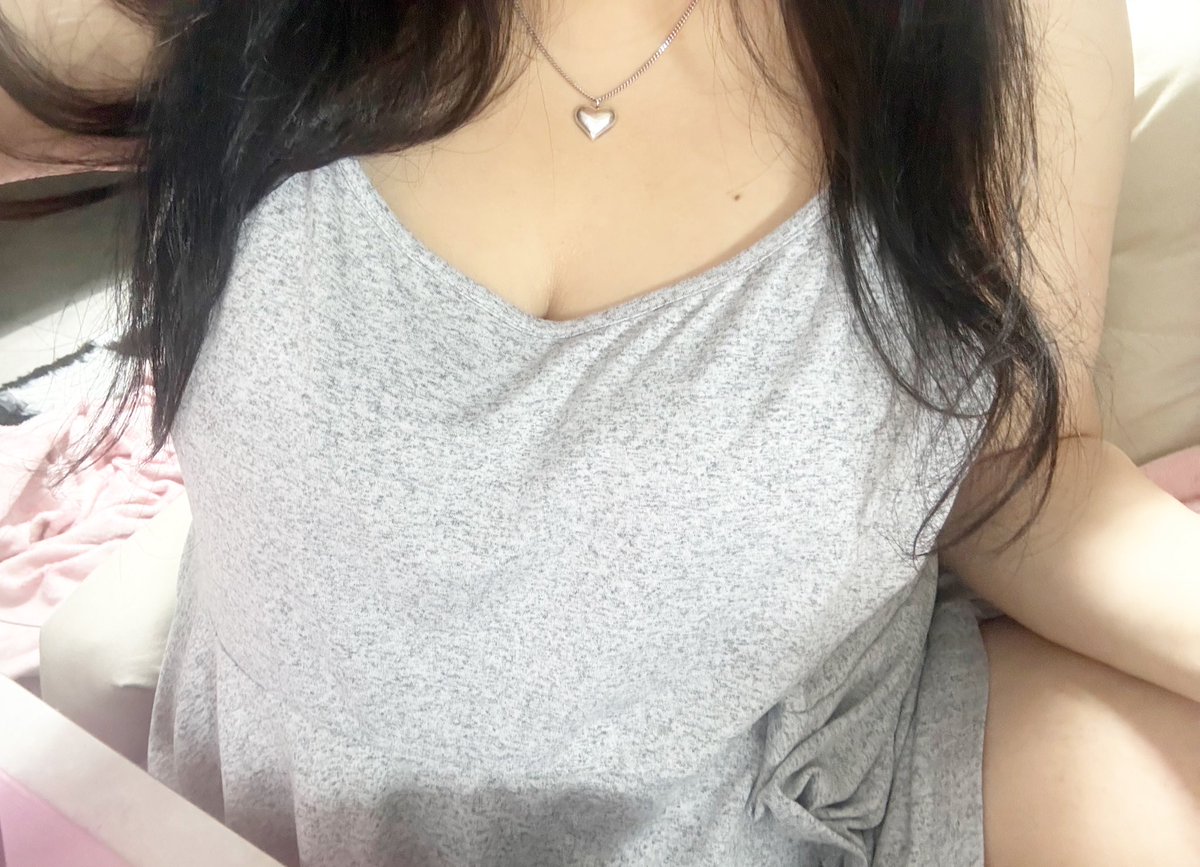 zzizziing's tweet photo. 오랜만 ? https://t.co/ZlaVBXhVrp