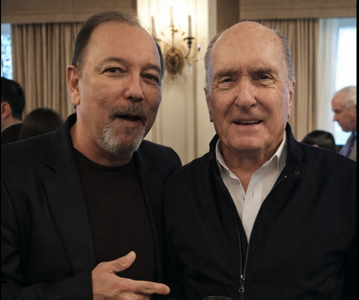 rubenblades's tweet photo. ROBERT DUVALL
A los 95 años de edad se ha mudado "al otro barrio" una verdadera estrella en el firmamento del cine: Robert Duvall.
Son muchos los roles que interpretó de manera excelente, desde su debut a los 31 años en 1961 en el filme, "To Kill a Mockingbird", incluyendo el de "Tom Hagen", y el de "abogangster" en "El Padrino". Duvall ganó un Óscar como "Mejor actor" en 1983 por "Tender Mercies" y fue, además, nominado siete veces al Óscar como "Mejor actor de reparto". 
Fuimos amigos y un día recibí su llamada para participar en su segunda película como director, titulada "Assassination Tango" (2002). "Bobby D." era un verdadero admirador de la música latina, especialmente del tango. Sabía bailarlo muy bien, al igual que el género de salsa. Es un honor para mí haberlo podido conocer y haber trabajado con él.
Tuvo una vida en sus propios términos, siempre fue directo y sincero en sus asuntos, y su simpleza y sinceridad resultan evidentes en cada una de sus apariciones fílmicas.
Fue uno de esos pocos artistas cuya sola presencia en una película era suficiente recomendación como para ir a verla.
Le envío mi sentido pésame y un abrazo a su esposa y compañera de baile, Luciana Pedraza.
Se fue uno de los mejores entre los mejores, pero nos deja su legado y su ejemplo de vida y de excelencia.
¡Godspeed, Bobby D.!

Rubén Blades
15 de febrero, 2026