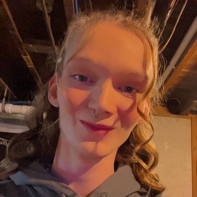 ThaliaLarge's tweet photo. #NewProfilePic https://t.co/ZspAz5RWrI