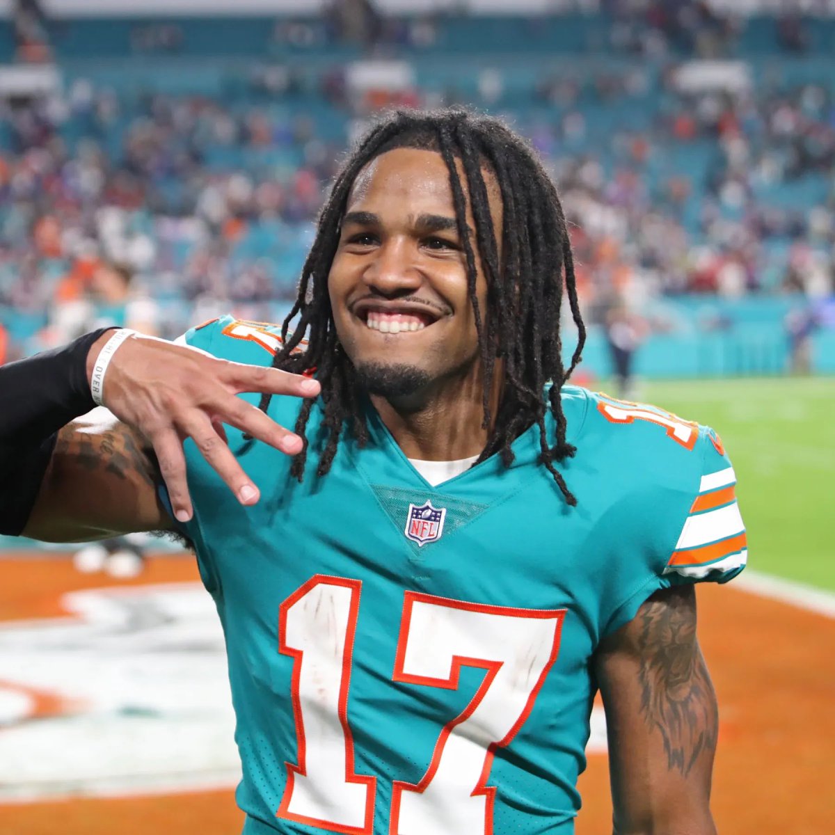 AdamFerrellNFL's tweet image. #Dolphins WR Jaylen Waddle reportedly told the Dolphins front office “me next” after the release of Bradley Chubb and Tyreek Hill.

Things are not looking good in Miami.