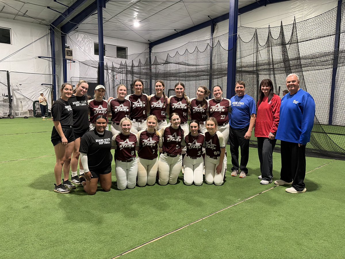ConcordStars09's tweet photo. Our Stars wrapped up their winter workouts with @RoaneStSoftball A big thank you to their coaches and players for hosting an incredible workout tonight. We truly appreciate every opportunity for our Stars to learn about what it takes to play at the next level. 
#StarsStandard https://t.co/qdXfMNqjLz