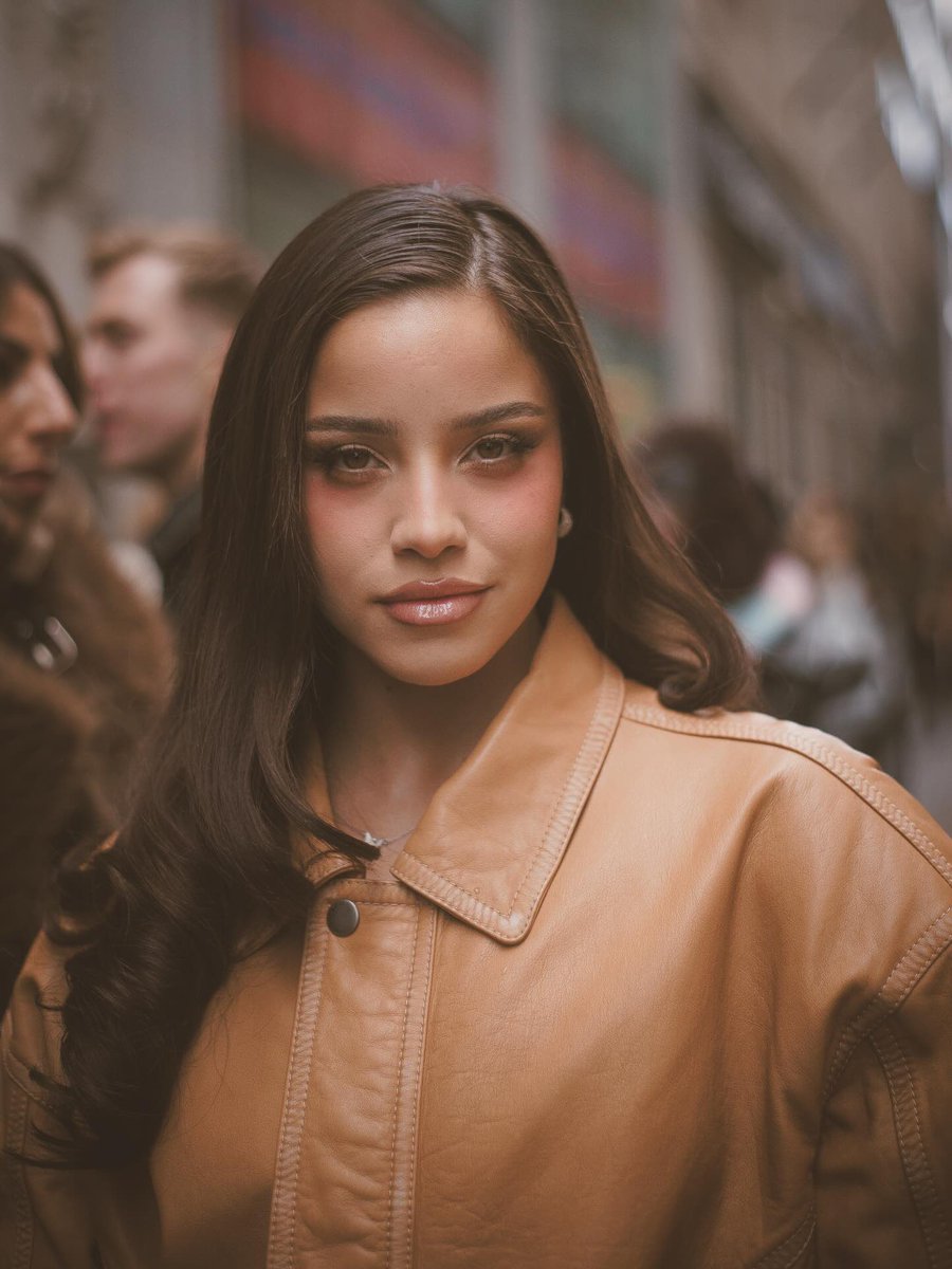 ⠀ ⠀ ⠀ ⠀⠀⠀ ⠀ ⠀ 
  ⠀⠀ 
                       from luaccess's blog - feb. 26
             ›     02.11: Lua arriving at the Cøach
             fashiøn shøw during NYFW in New
             Yørk.

                   ⠀ ⠀ ⠀ ⠀⠀