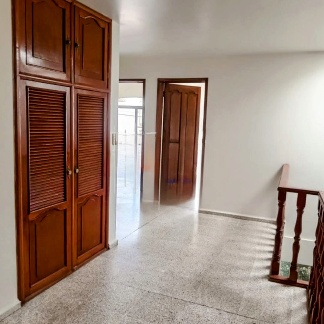janeiroinmo's tweet photo. Haz crecer tu patrimonio en una de las mejores zonas de la ciudad!
Si estás buscando una casa amplia, funcional y con excelentes acabados, esta propiedad es para ti. Además, te apoyamos en la gestión de cualquier tipo de crédito.
📷 Fraccionamiento Alameda – Córdoba https://t.co/owsFwOztNa