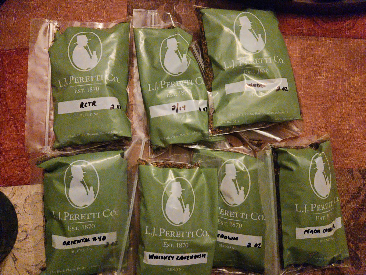 Louie D. tweet media