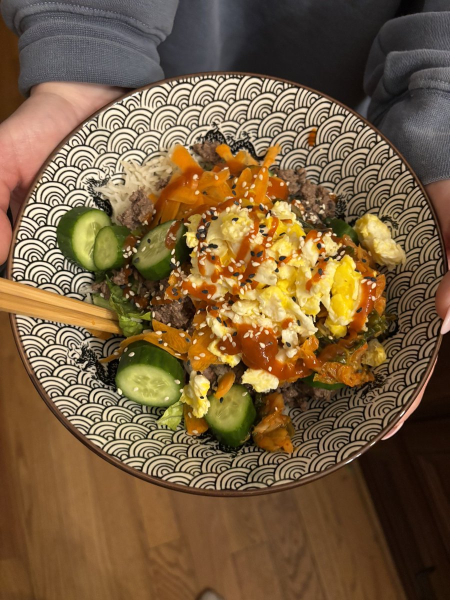 simbalovesbelle's tweet photo. @moneymetalcakes made an amazing dinner tonight! https://t.co/3mniXd9kjk