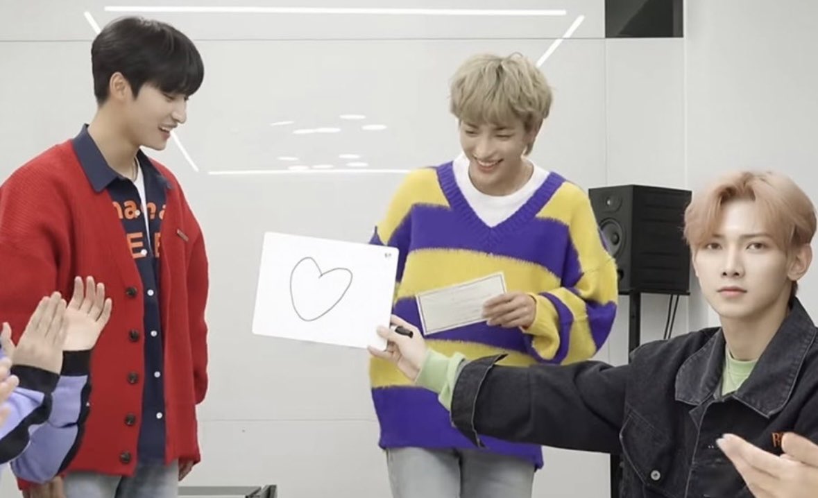 아글구 세뱃돈이랑 용돈도 왕창받기!(｡•̀ω-)b