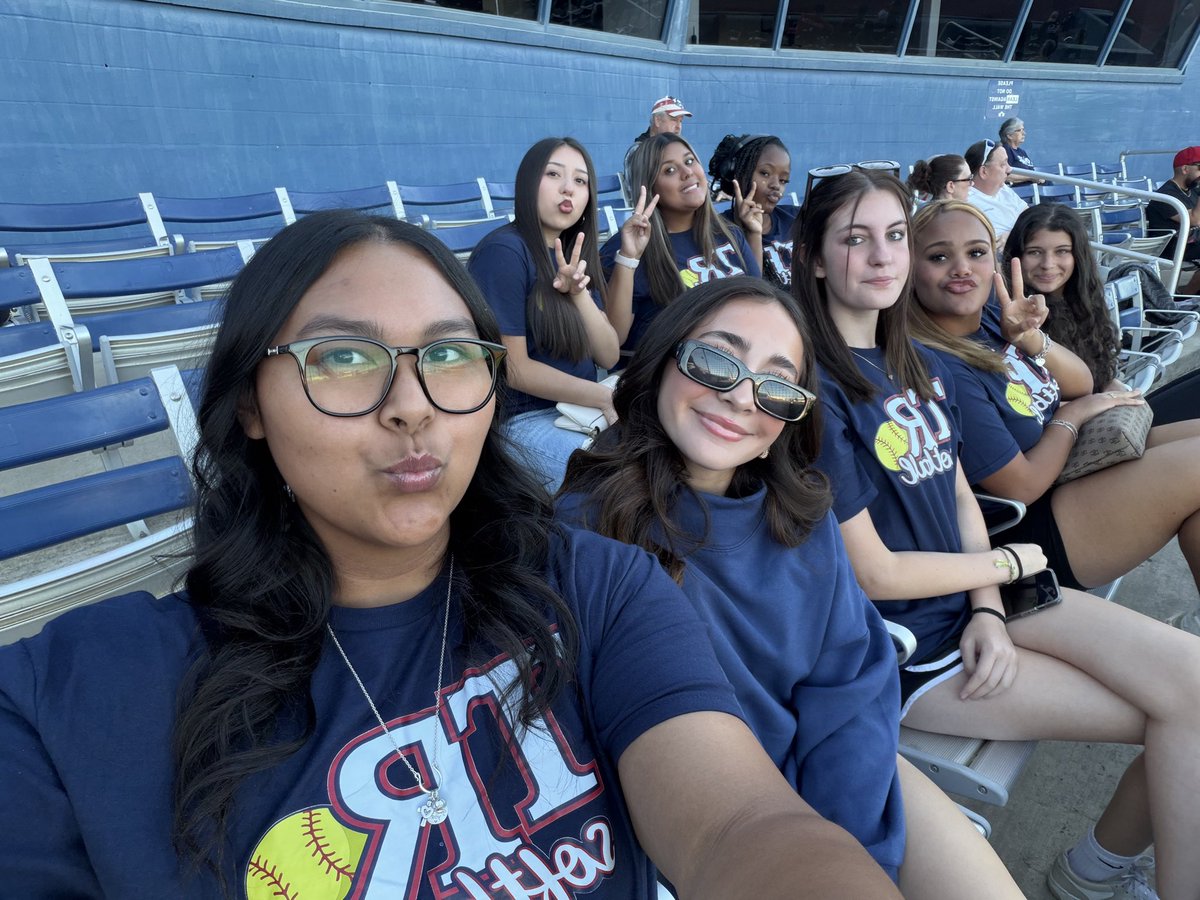 Roosevelt Softball tweet media