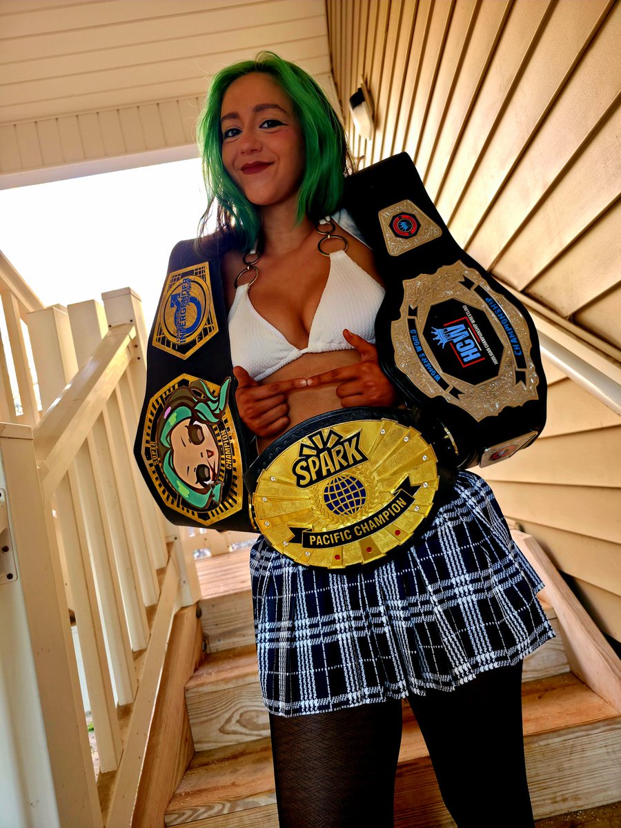 あなたのヒーロー Airica-Demia UwU. 👉😉 tweet media