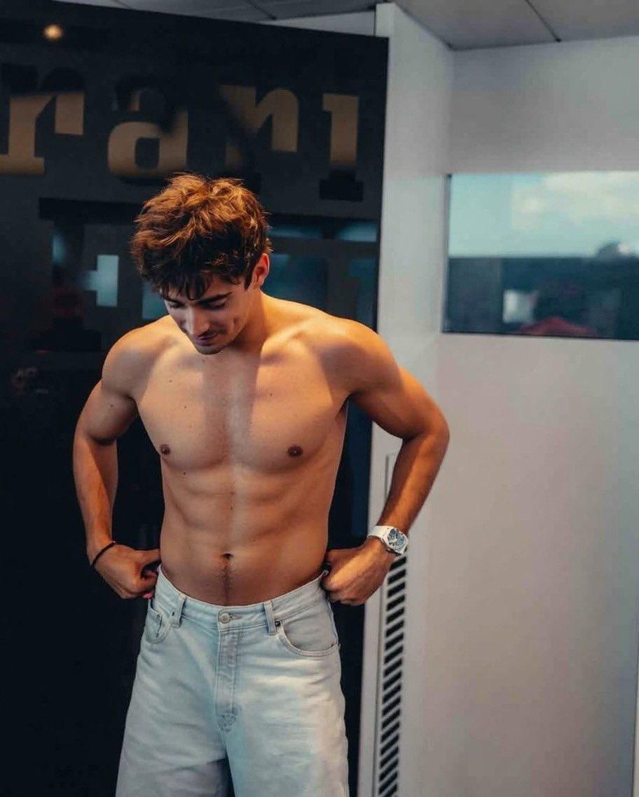 F1 🏎️ tweet media