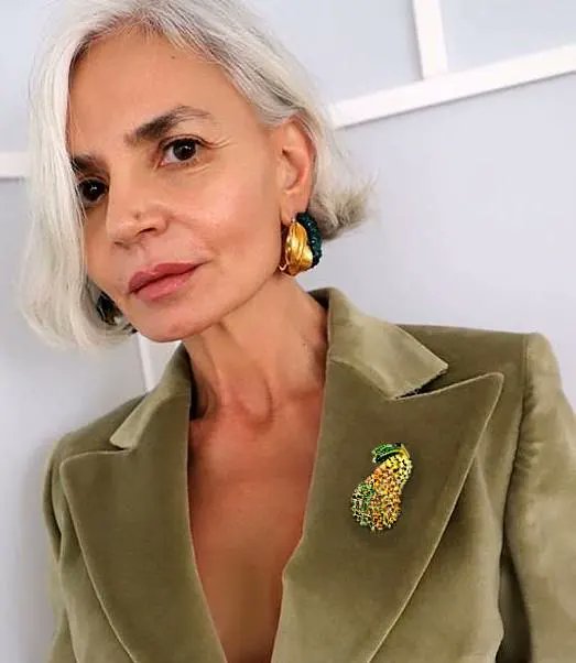 renaissancefai's tweet image. Pear AB Rhinestone KRAMER Brooch, Fruit Floral, Open Work Setting, Vintage
etsy.com/listing/445871…?
#brooch #vintage #fruit #pear #Kramer #designer #signed #AB #rhinestones #leaves #stem #pastel #floral #openWork #giftforHer #Weiss #highend