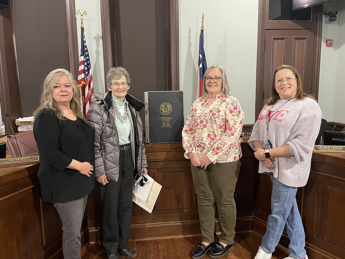 ckahn_hall's tweet photo. Overwhelmed by the welcome received on this trip. Donna McCauley gave us a tour of the Parker Co Courthouse &amp; arranged for Lila Deakle  to pull 1884 Commissioners Court Minutes. Grateful for  the people who have come to the presentations so far. Looking forward to the next few! https://t.co/gAOPwxoM9R