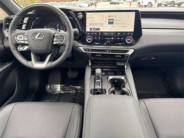 FieldsAuto's tweet image. Matador Red presence. Turbocharged confidence.
Explore this 2026 Lexus RX 350 Premium AWD with 14 inch touchscreen, panoramic view monitor, and wireless Apple CarPlay/Android Auto.

Call 847-510-5535 or learn more: bit.ly/3Or9qq7
Stock No. L260117 | #LexusRX #LexusRX350