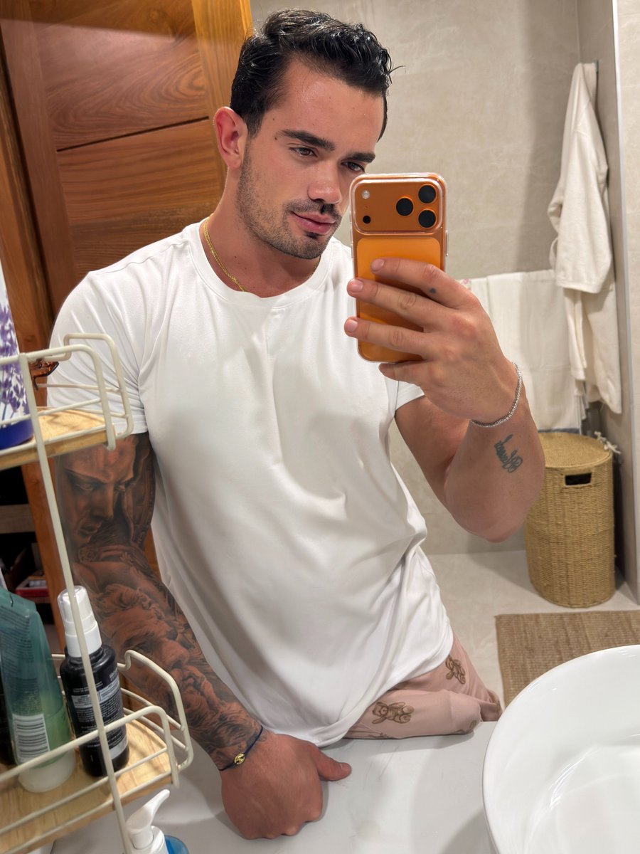 Aiden tweet media