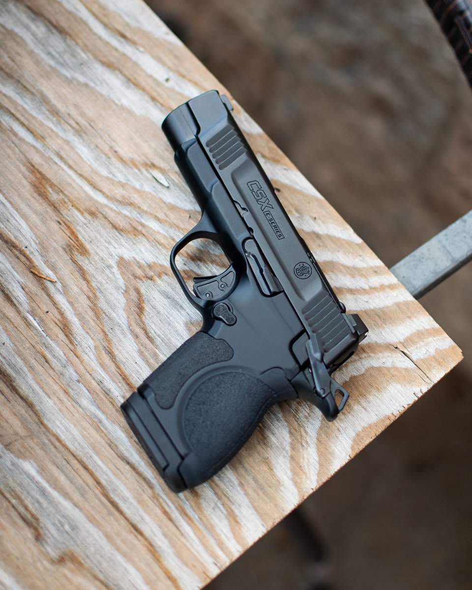 Smith & Wesson Inc. tweet media