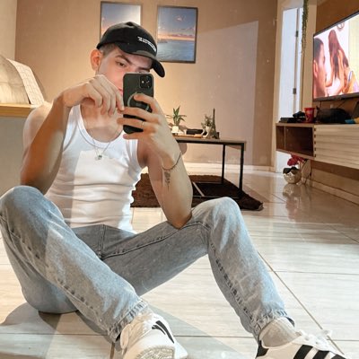 elucasfernandes's tweet photo. #NovaFotoDePerfil https://t.co/qOqN9tcFi1