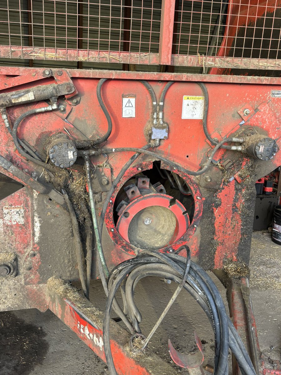 john larre tweet media