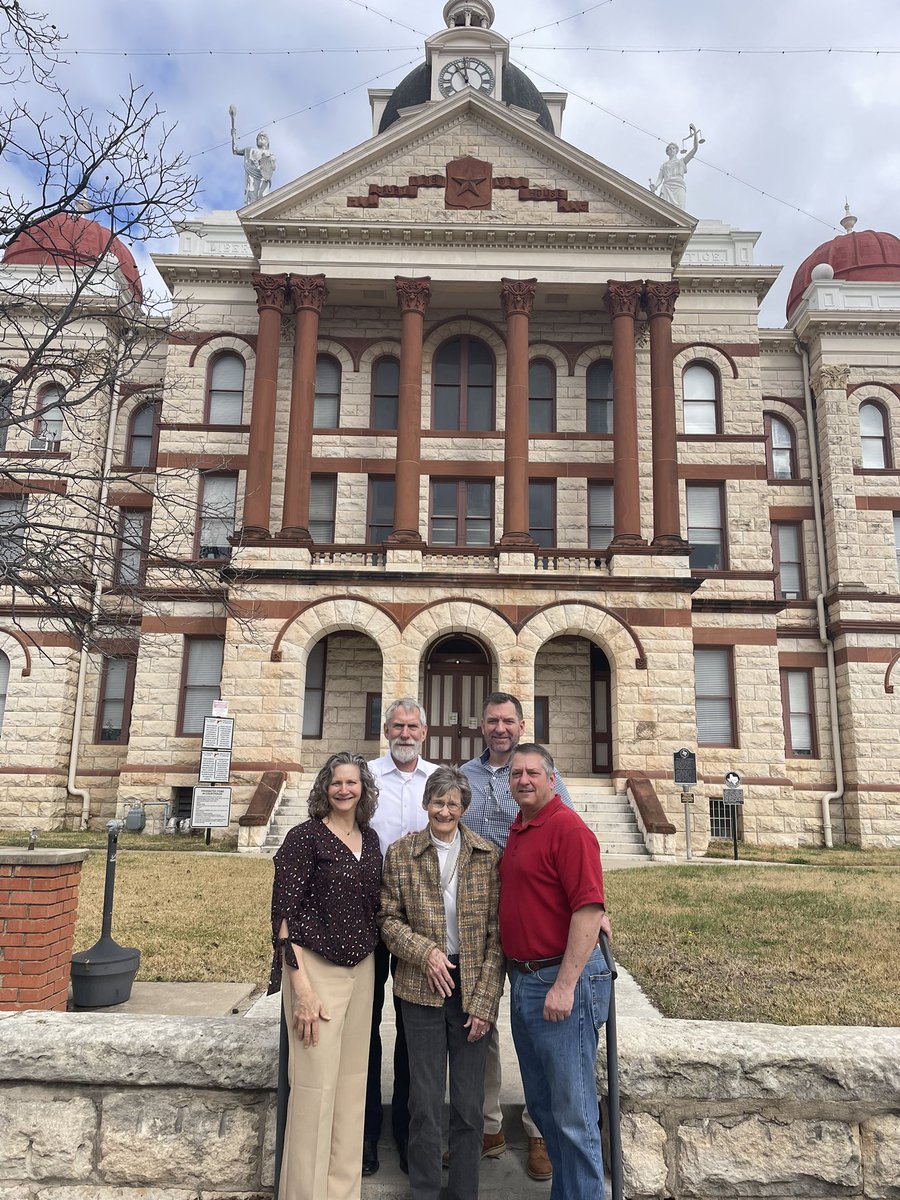 ckahn_hall's tweet photo. Thanks to David Scott of the Gatesville Messenger, who arranged for Coryell County Judge Roger Miller to show us his courthouse; he spent his entire Sunday morning with us. Grateful for  the people who have come to the presentations so far, looking forward to the last few days! https://t.co/2IKVji2kjh