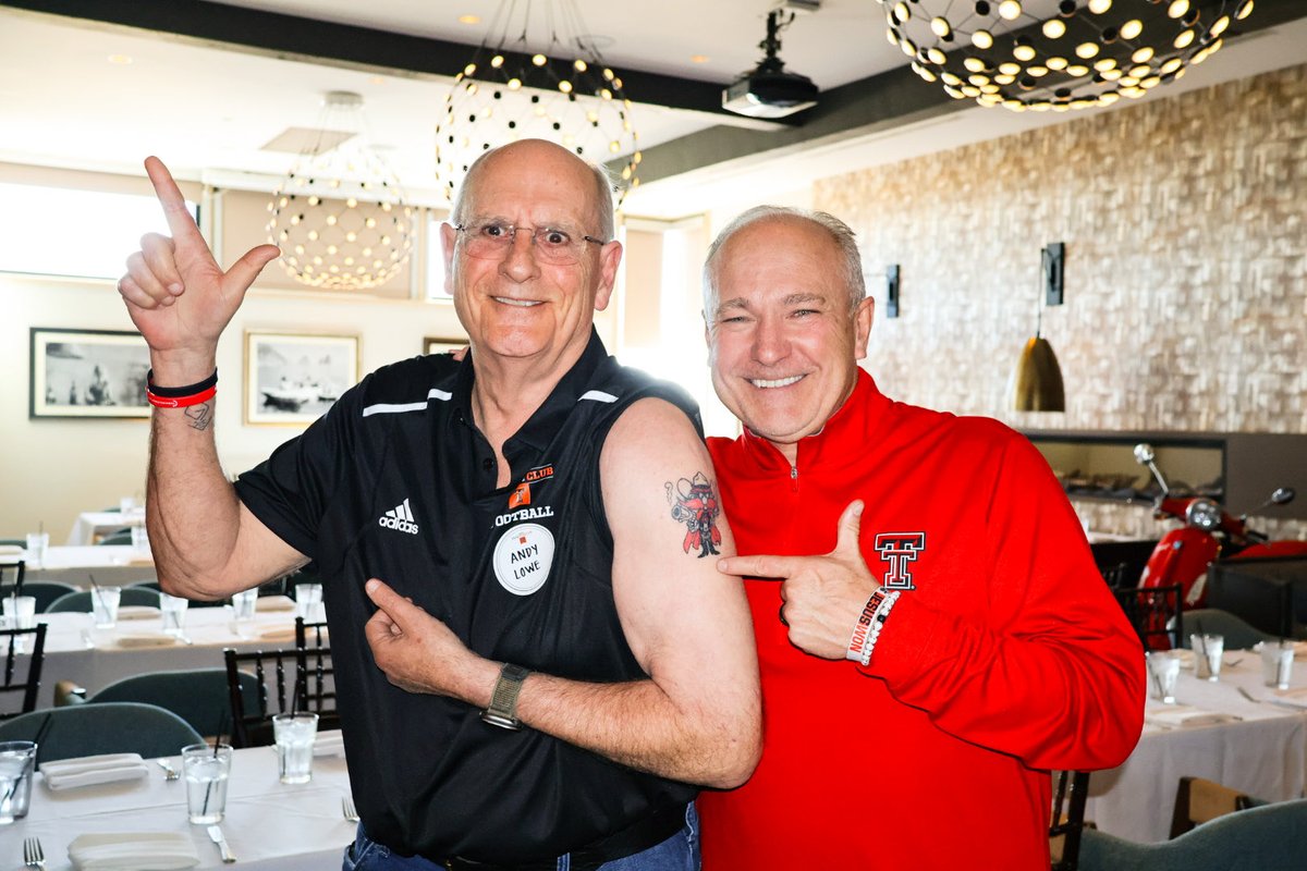 Double T Varsity Club tweet media