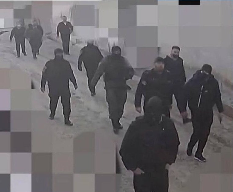 IRGC of the regime of the Islamic Republic brutally attacked Chenar village in Hamadan one month after the start of Iran's Revolution. Reports indicate that 400 villagers were arrested, detained protesters are being paraded in cages around the village, and martial law has been