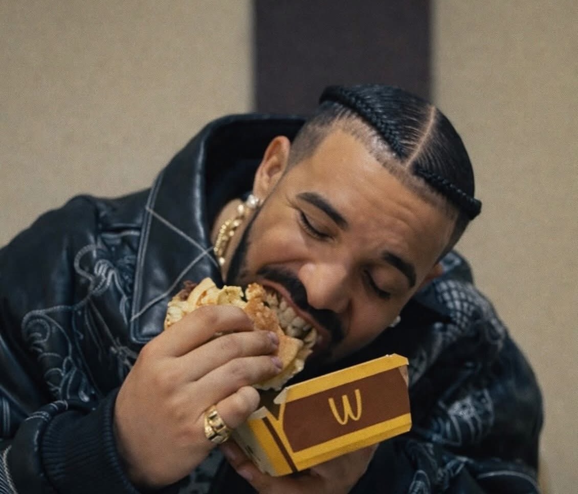 JustFreshKicks's tweet photo. Available tomorrow in Canada 🍔 https://t.co/naETpDPS81