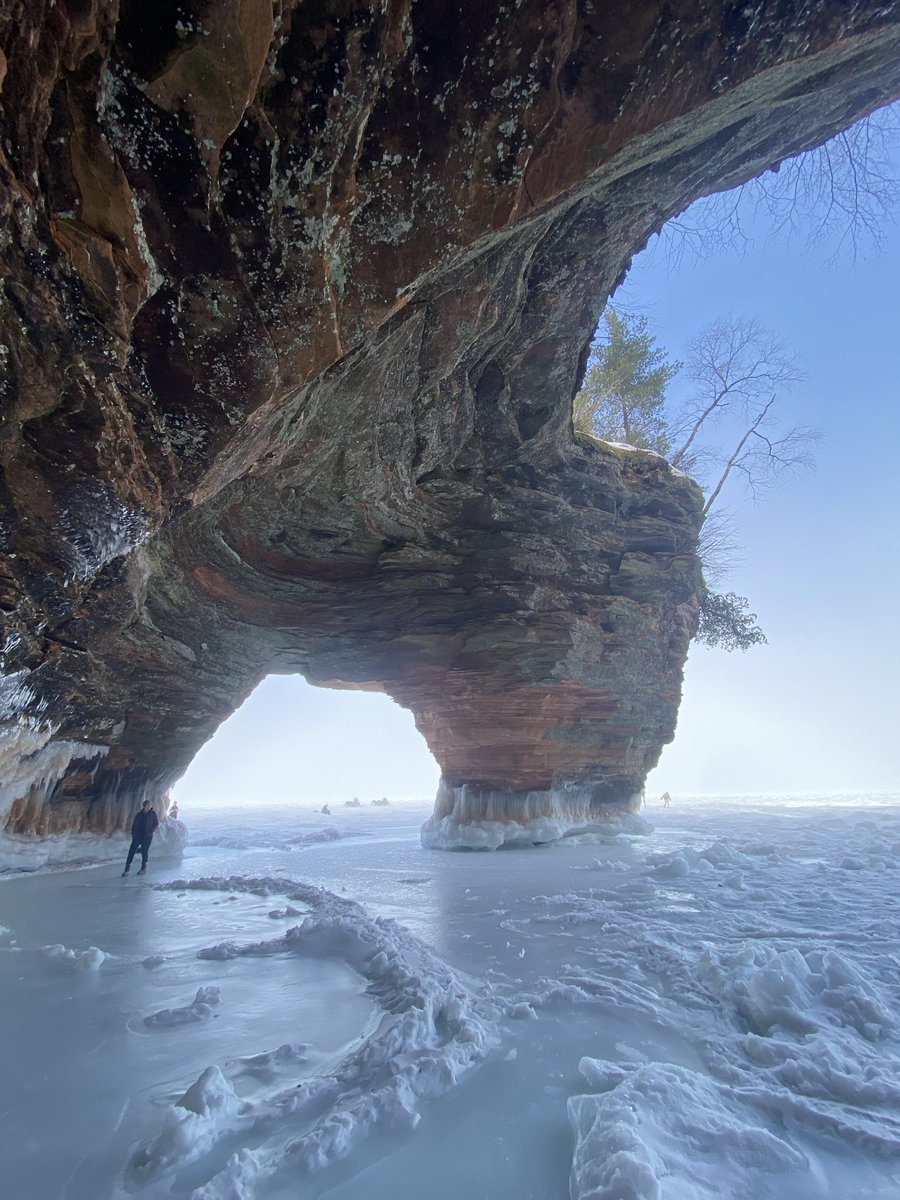 Apostle Islands National Lakeshore Ice Caves…
Thank you <a href="/LakeSuperior/">The G.L.O.A.T.</a>!!