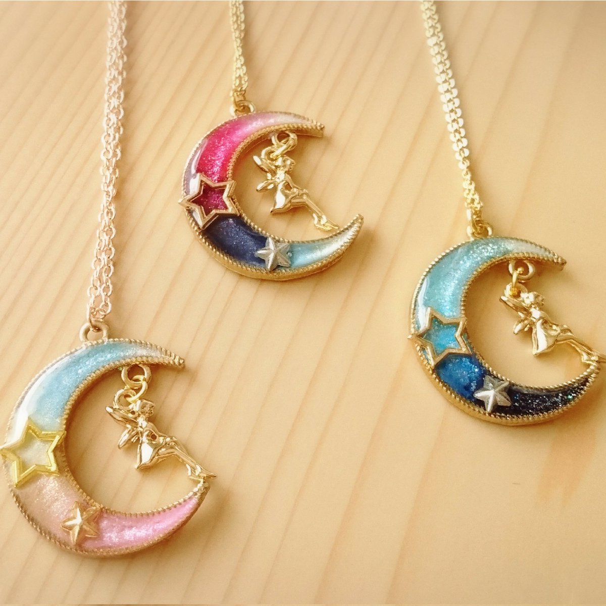 企画展参加失礼しますෆ(,,ᴗ ᴗ,,ꕤ୭*
ばんばんドロップのがぶりと申します！

宇宙やメルヘンな世界観がすきで、レジンを使って表現しています🌠
グラデーションを作るのも大好きです✨️

イベント
5/5 クリマ出展

<a href="/Lupopo_cafe/">*LUPOPO cafe&gallery* 三軒茶屋の糖質オフのケーキ専門カフェとハンドメイドのお店</a> 様いつもありがとうございます⁎˃ᴗ˂⁎♡