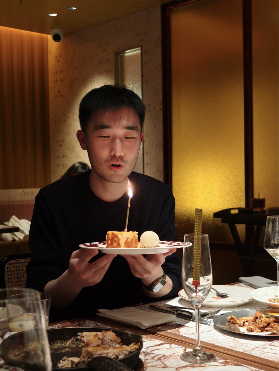 isolunamesis tweet media