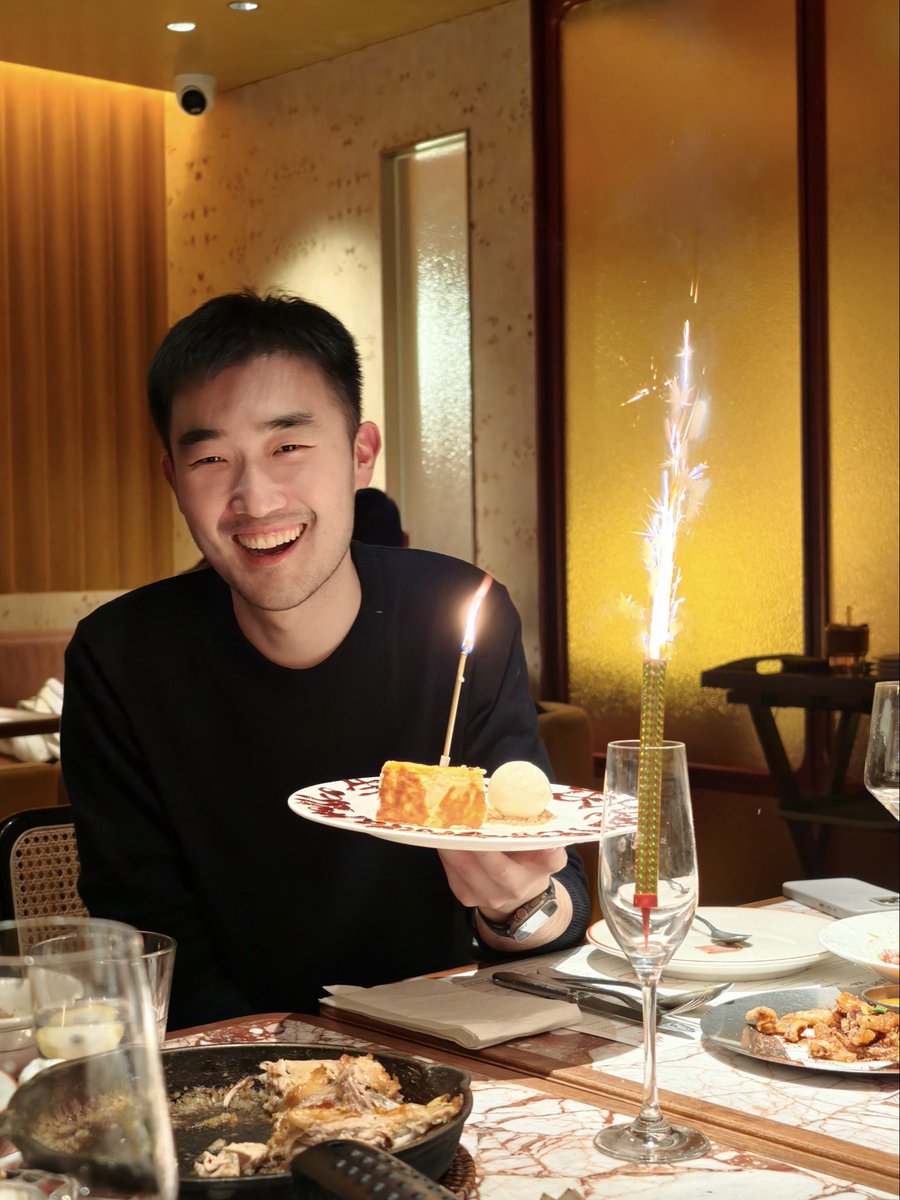 isolunamesis tweet media