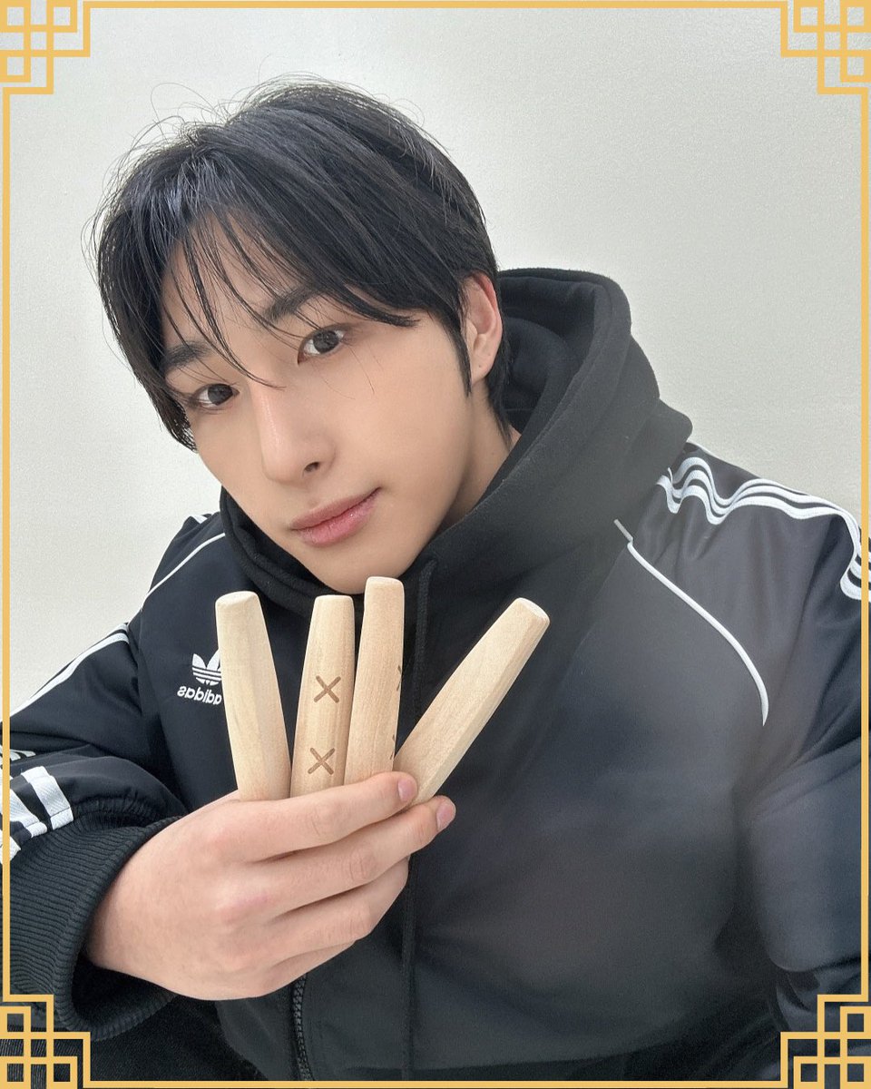 JUSTB Official tweet media