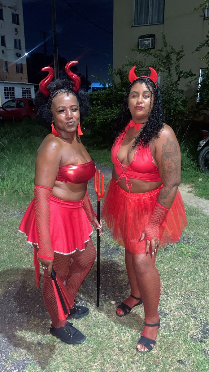 LaurianoAna's tweet photo. Carnavrauuu 👌🏾 https://t.co/aLznb84j1q