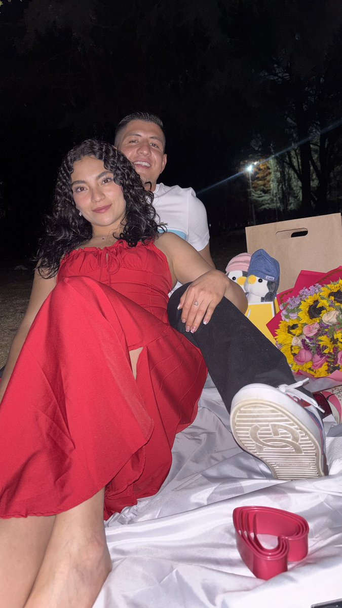 FAlejandraHG's tweet photo. Estoy en la relación que siempre soñé ptmmm🥰❤️ https://t.co/s1vSQjwi6F