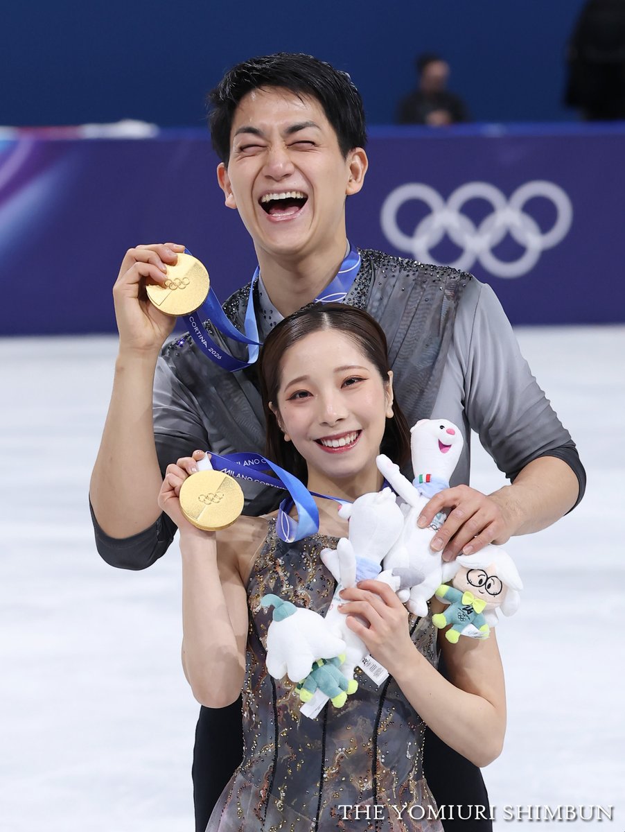 ［ミラノ・コルティナ冬季五輪］金メダルを獲得した三浦璃来、木原龍一選手がカメラに向かって最高の笑顔を見せてくれました！本当におめでとうございます！！
