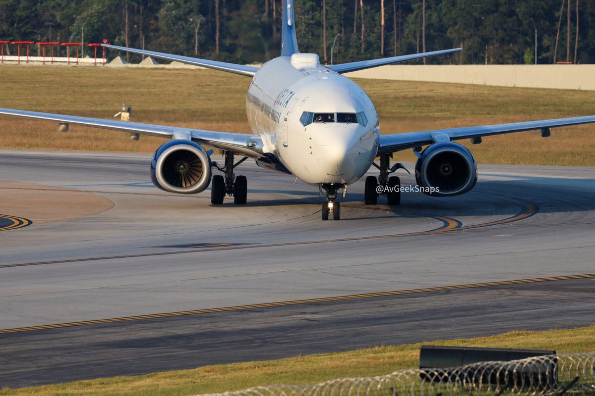 Avgeeksnaps tweet media