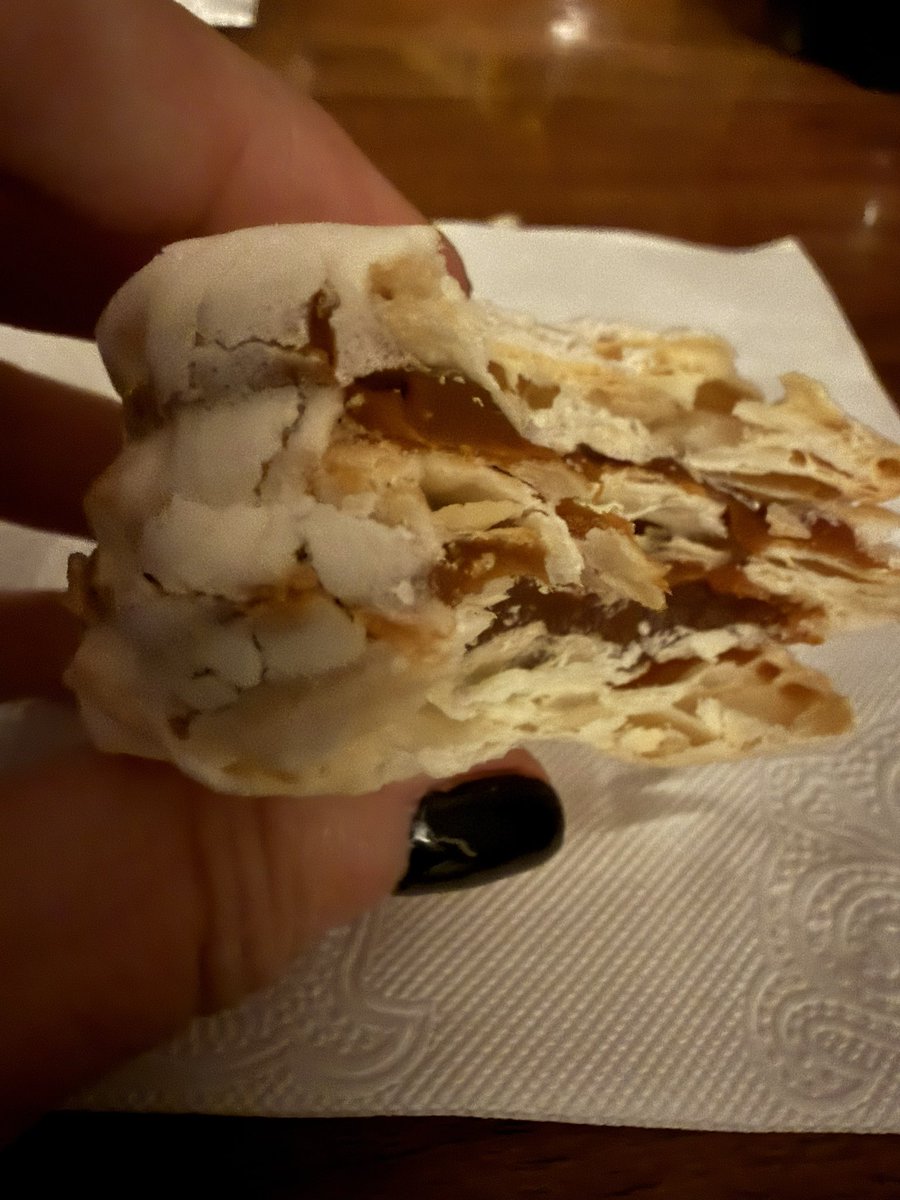 De pequeña mi alfajor favorito era el Balcarce de hojaldre, con el tiempo aprendí que no era otra cosa que alfajor santafevini, gracias <a href="/sebabajo/">Sebastian Bajo</a> y familia por el regalo!