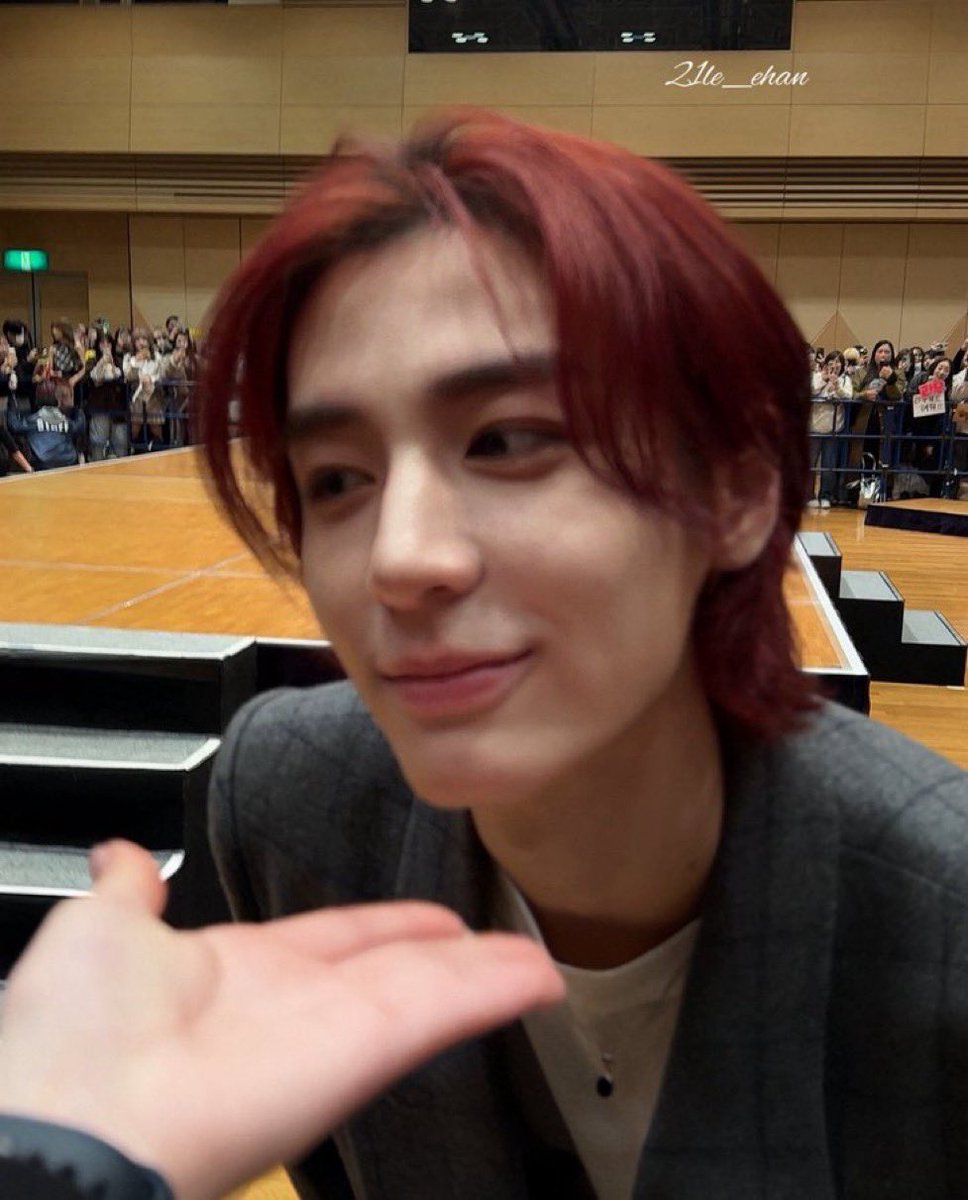 it’s gives “everywhere i go i keep his picture in my wallet” vibes