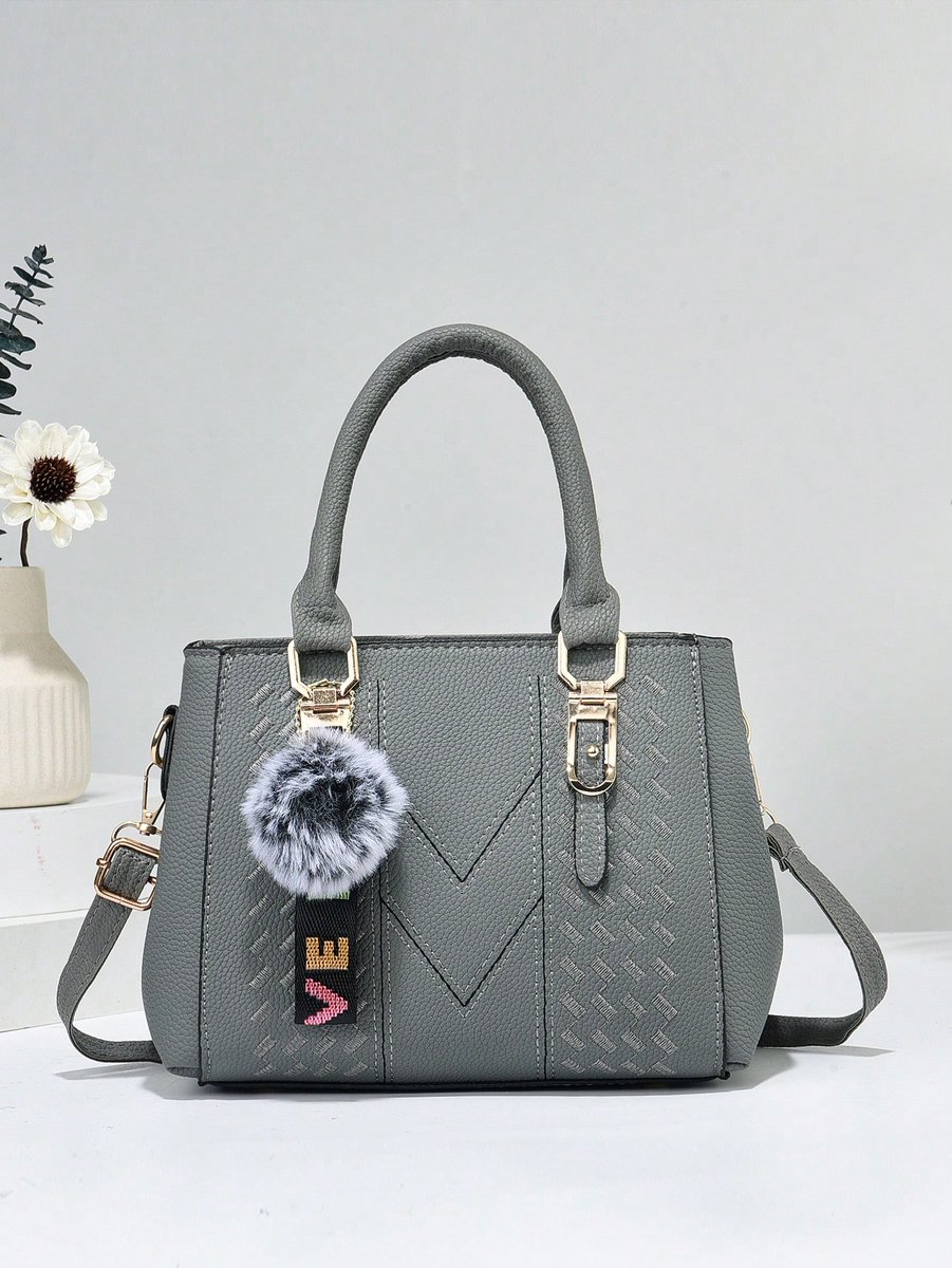 kheiJ14's tweet photo. Looking for the perfect gift? This shoulder bag is a winner at ₱651! 🎉 Over 50 already gone. New user? Use 6NKT6 for 60% OFF!
👉 https://t.co/6c69l4TElP
#GiftForMom #CasualStyle #PromoCode #PhilippinesShopping https://t.co/xg2RY2qdrZ