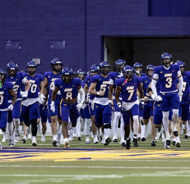 After an amazing conversation with <a href="/coachcjnuss/">Christian Nussbaum</a> I am blessed to receive my second Division 1 offer from <a href="/UNIFootball/">UNI Football</a>. I’m thankful for the opportunity and excited for what’s ahead #UNIFOOTBALL <a href="/TheStrengthU/">JC Moreau</a> <a href="/CDSabersTF/">Central DeWitt Track & Field</a>