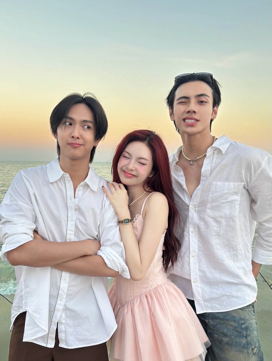 We are family 🏡💕

#ข้าวผัดหมี่เย็น