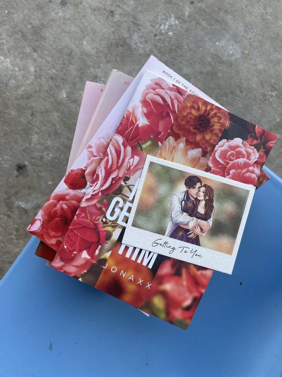 ___xxbin's tweet photo. ++jonaxx books https://t.co/VYQ2gQJnHH