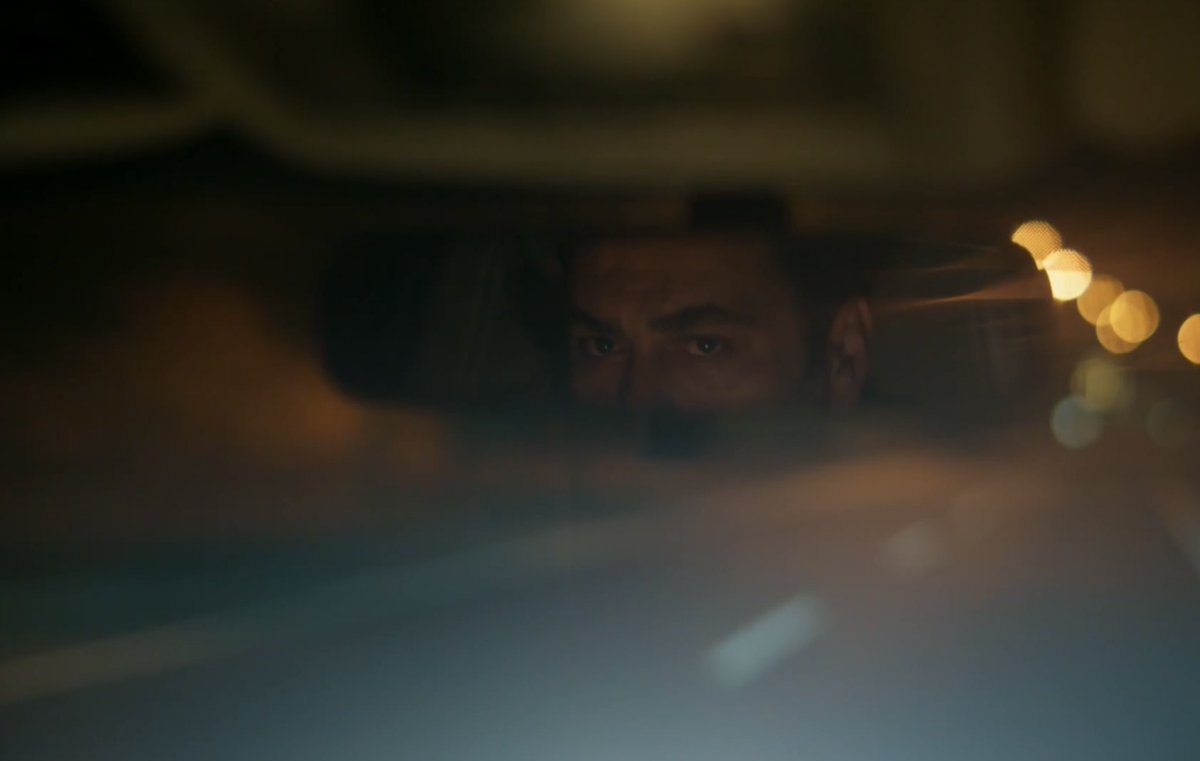 هذا الي يصير لما تسوي الي مفروض مسويته من زمان وتفكنا من زواج بوران الغثيث وبدال مايكون الصراع على عليا يكون على الحضانة ودينيز والعداوة رسمي تكون بين بوران واجمل ضد جيهان
لكن ان تصل متاخر خيرا من ان لاتصل

استمتعت جدا باخر ساعه ومتحمس للقادم لان اخيرا المسلسل رجع لمساره الطبيعي