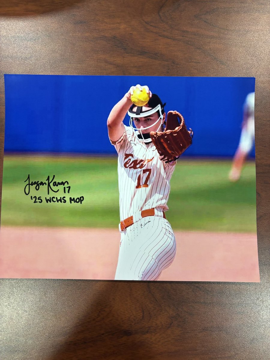 Elite Sports Memorabilia tweet media